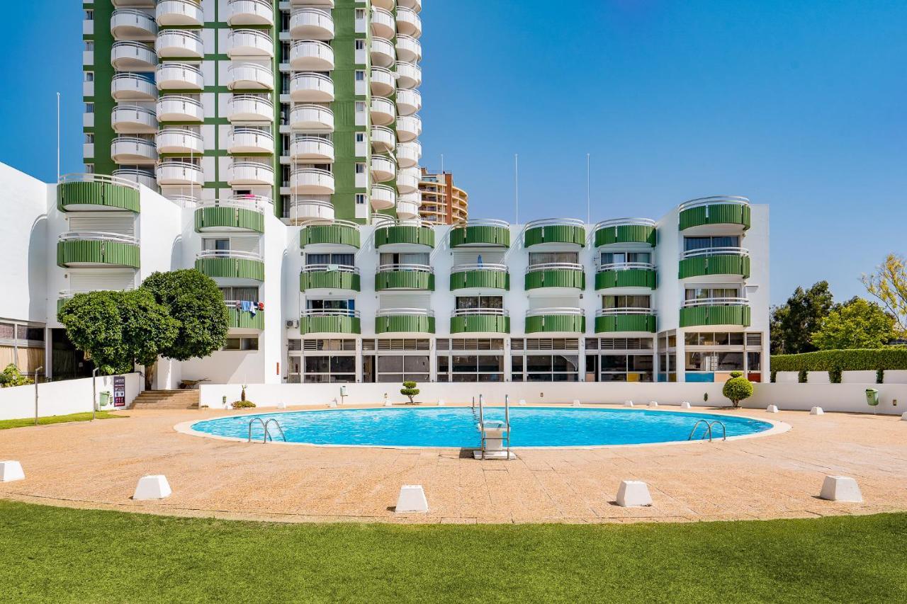 Charming Apartment W/ Pool & Balcony In Portimao By Lovelystay Exterior photo